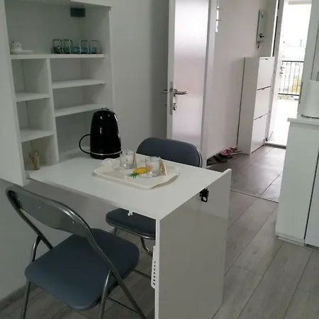 Apartment Persia 1 *