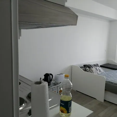 Appartement Persia 1 *